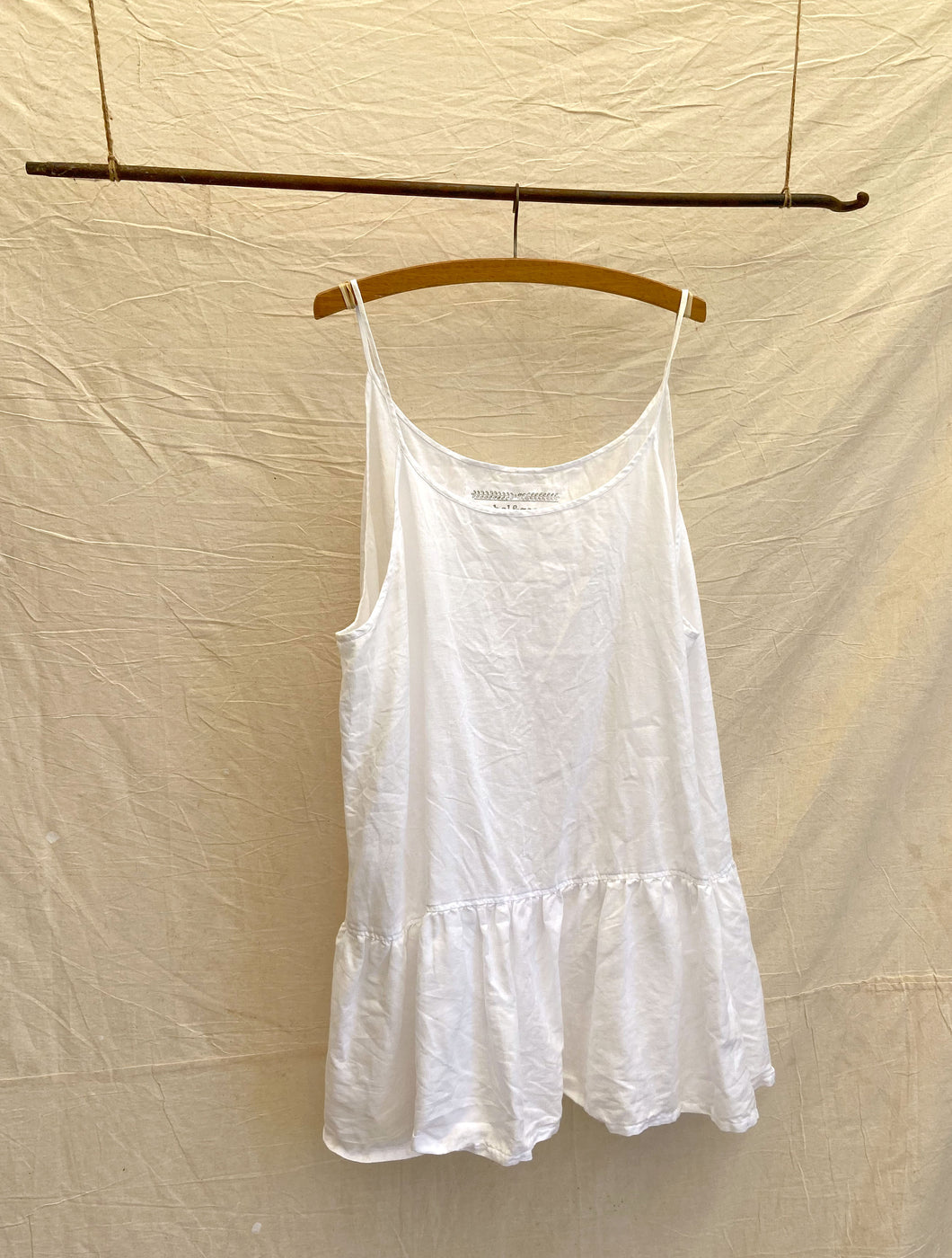 Layering Singlet Top No. 1 - in White Linen