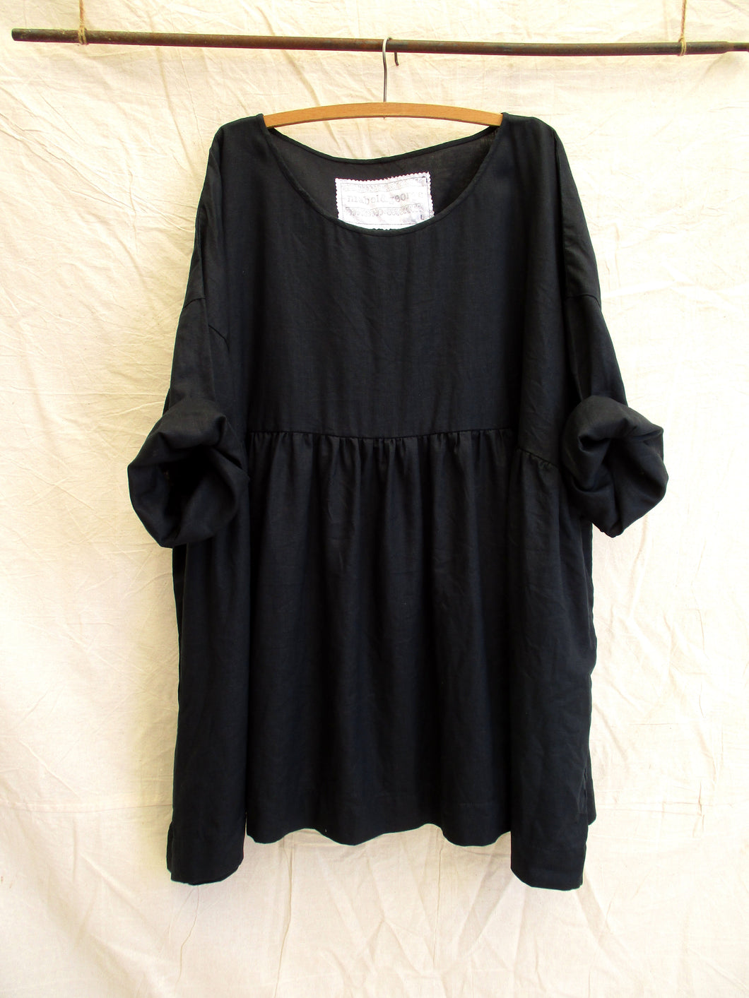 New Anna Top in Black Linen