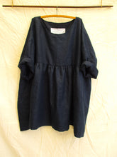 Load image into Gallery viewer, New Anna Top in Navy Linen
