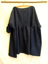 Load image into Gallery viewer, New Anna Top in Navy Linen
