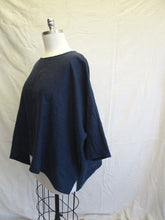 Load image into Gallery viewer, Harriet Top in Navy Antique-Washed Linen
