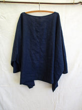 Load image into Gallery viewer, Harriet Top in Navy Antique-Washed Linen
