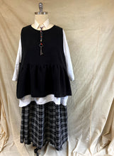 Load image into Gallery viewer, Jones Slip Skirt in Black and White Check
