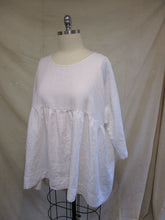 Load image into Gallery viewer, New Anna Top in White Antique Wash Linen
